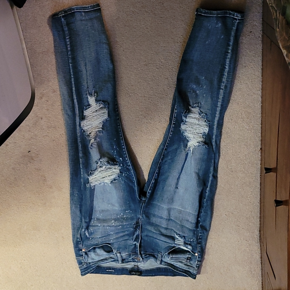 Judy Blue destroyed bleach splash jeans